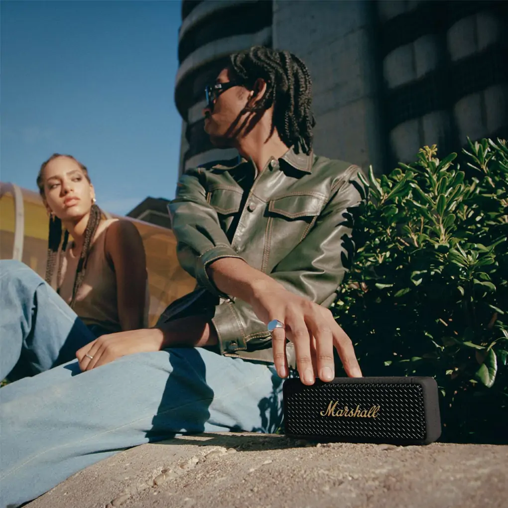 Loa Bluetooth Marshall Emberton II Black and Brass 3