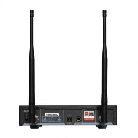 Micro Không Dây Và Bộ Thu Phát JBL VM200 1