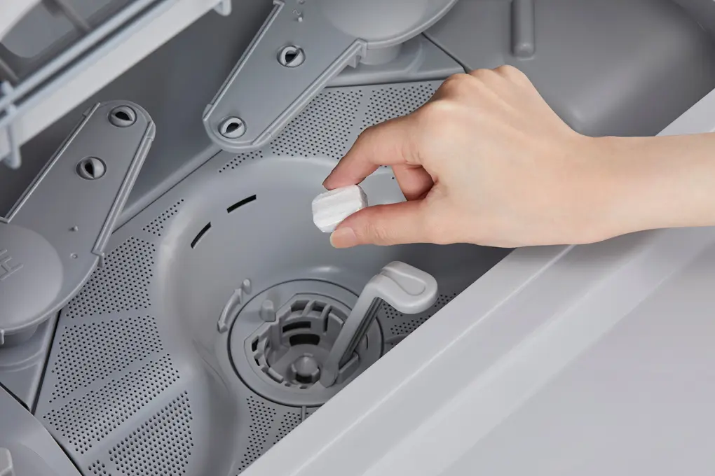 Máy Rửa Chén Panasonic NP-TH1WEVN 14