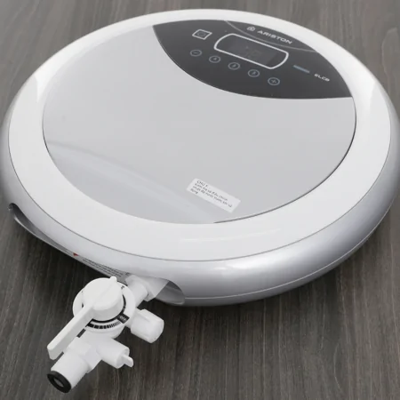 Bình Đun Nước Nóng Tức Thời Ariston RT45E-VN 1