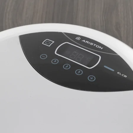 Bình Đun Nước Nóng Tức Thời Ariston RT45E-VN 2