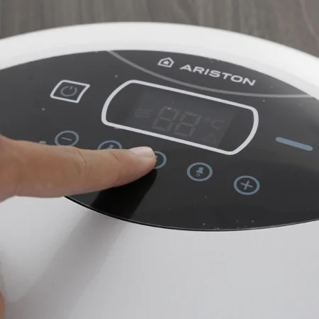 Bình Đun Nước Nóng Tức Thời Ariston RT45E-VN 5