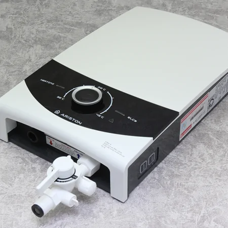 Bình Đun Nước Nóng Tức Thời Ariston SMC45PE-VN 1