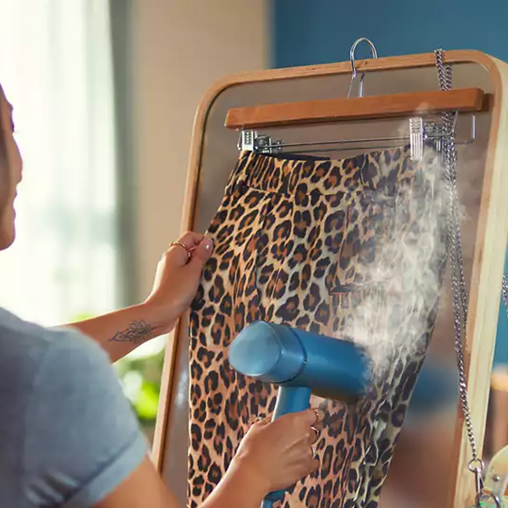 Bàn Ủi Hơi Cầm Tay Philips STH3000/20 5