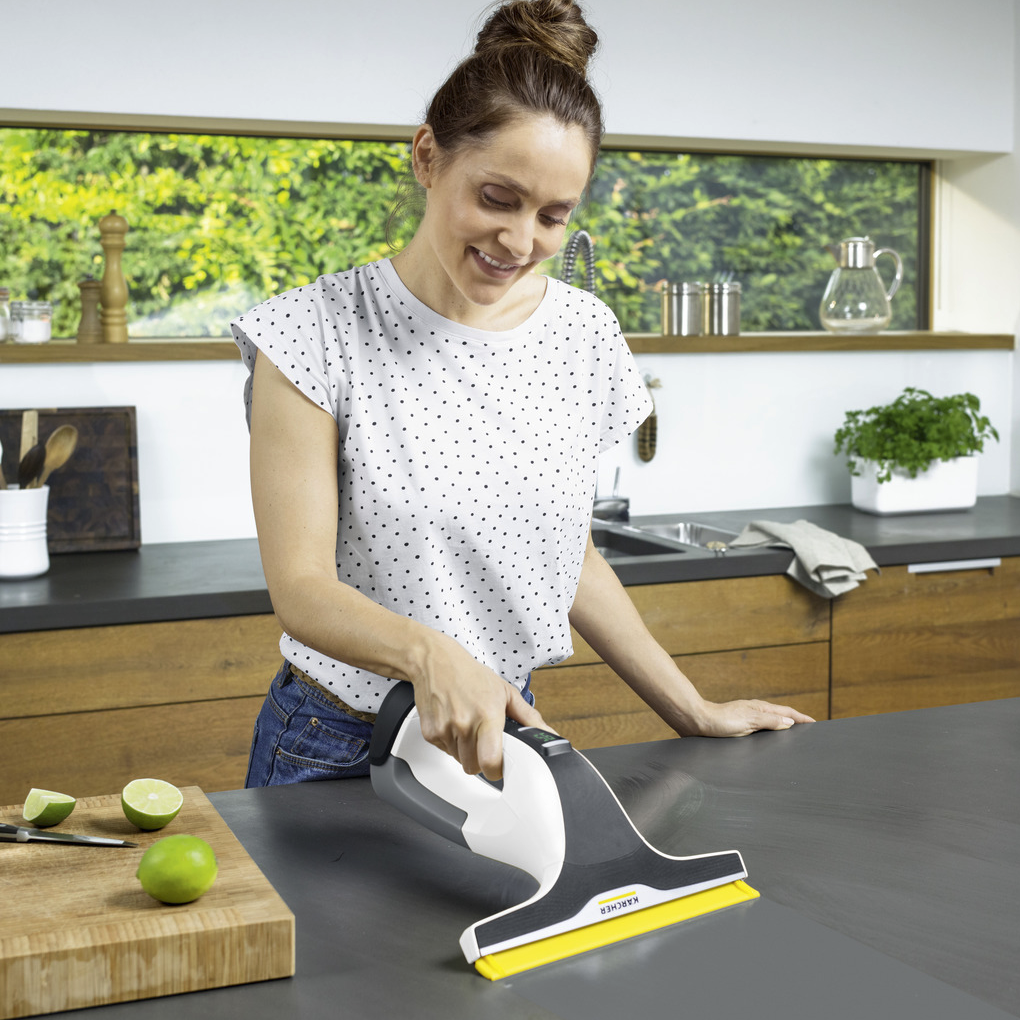 Máy Lau Rửa Kính Cầm Tay Karcher WV6 - Italy 8