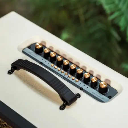 Loa Di Động Xách Tay Paramax Saga (Cream Leather) 7