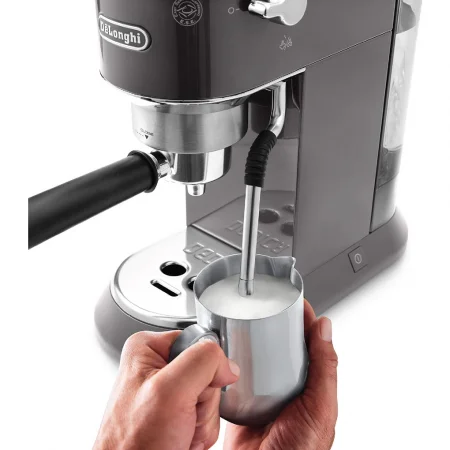 Máy Pha Cà Phê Delonghi EC885.GY 3