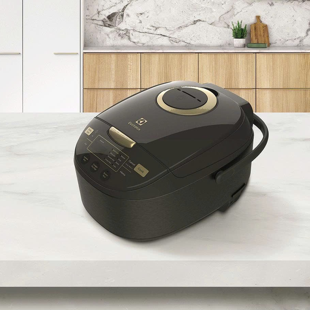 Nồi Cơm Điện Tử Electrolux E7RC1-550K 1 Lít 8