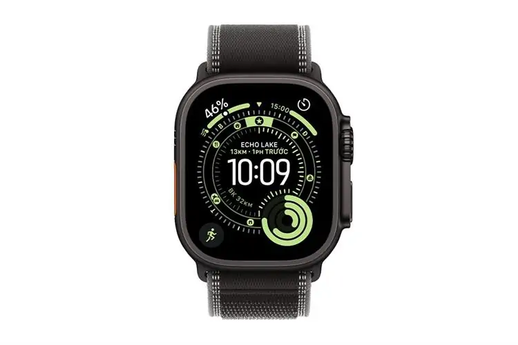Apple Watch Ultra 3 GPS + Cellular 49mm Black Titanium Case with Black/Charcoal Trail Loop - M/L 0