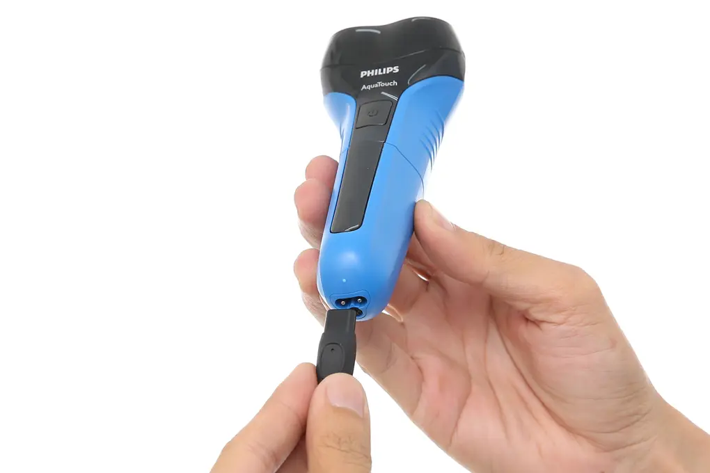 Máy Cạo Râu PHILIPS AT600 6