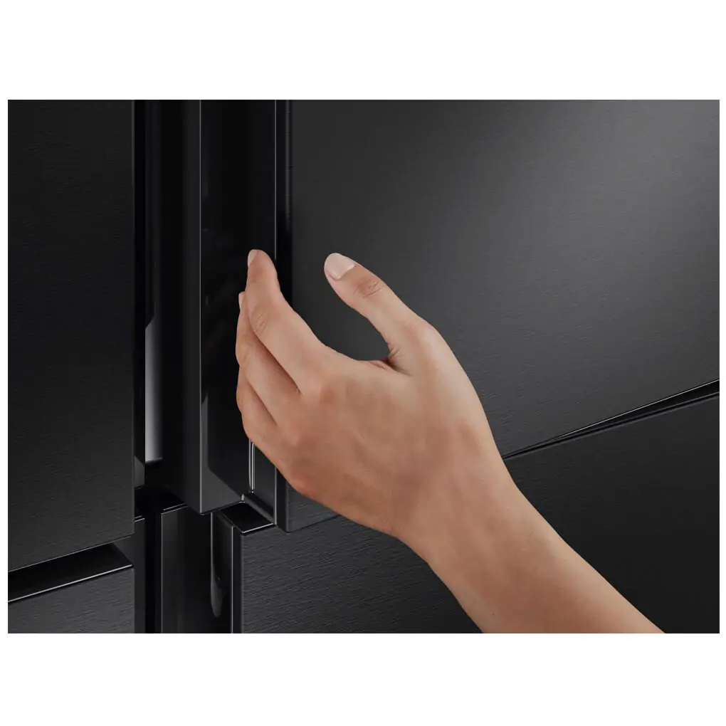 Tủ Lạnh Electrolux Inverter 562 Lít EQE5760B-B 1