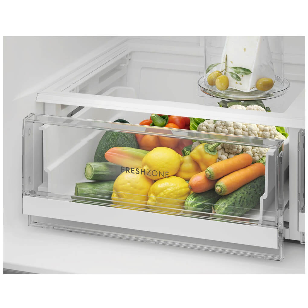 Tủ Lạnh Electrolux Inverter 563 Lít EQE5755A-B 4