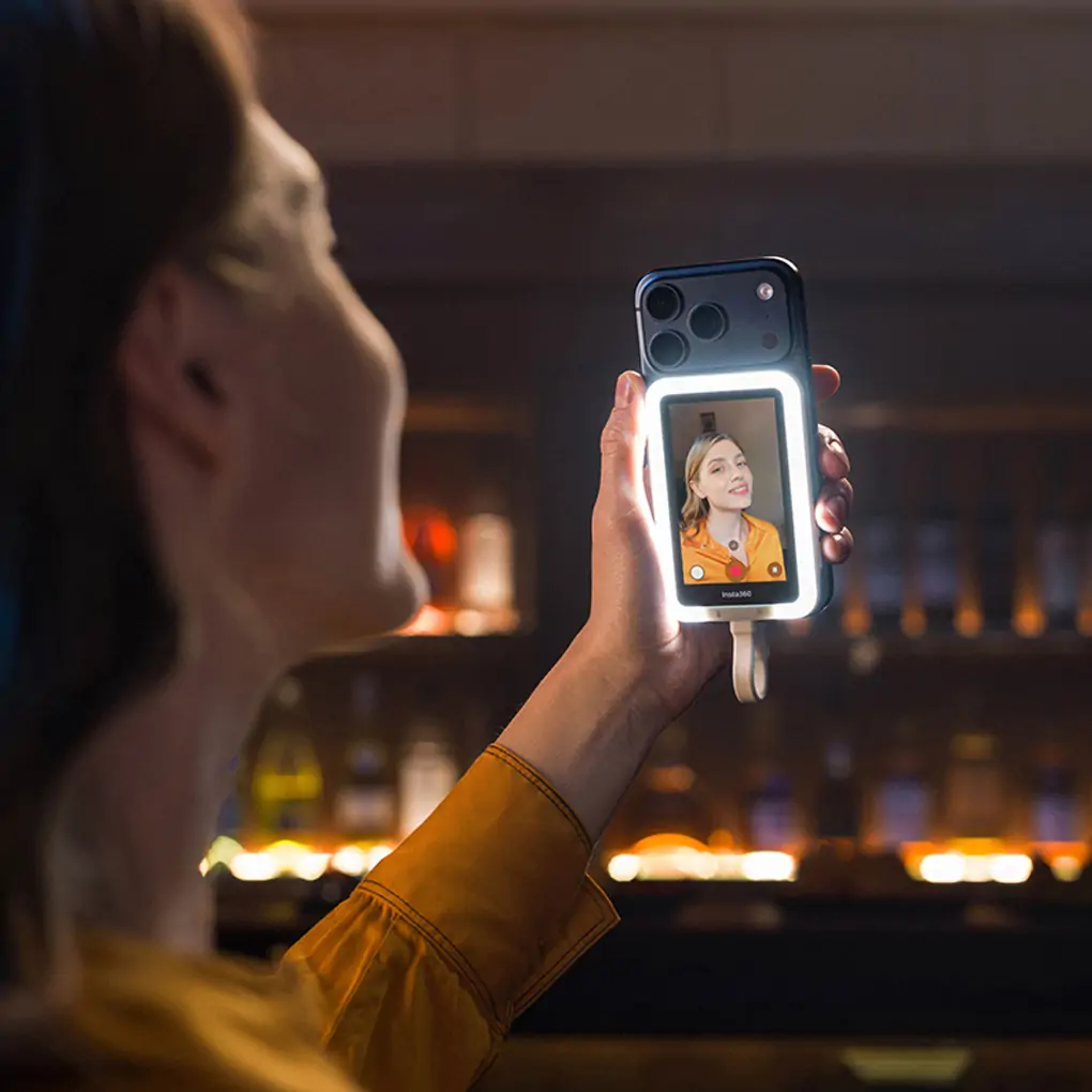 Màn Hình Selfie Insta360 Snap Selfie Screen with Light Có Đèn LED 3