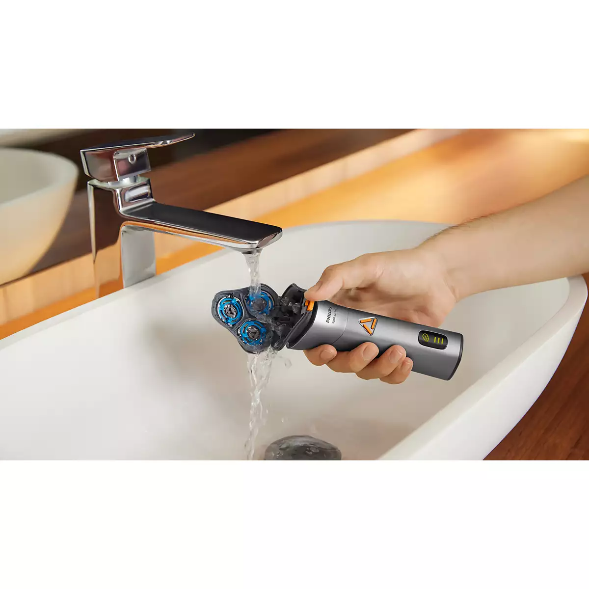 Máy Cạo Râu Khô Và Ướt Philips S3882/00 7