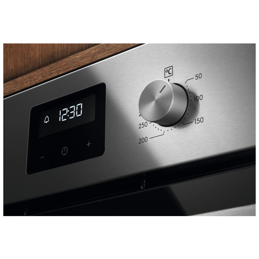 Lò Nướng Âm Electrolux KODGE70X 72 Lít 1