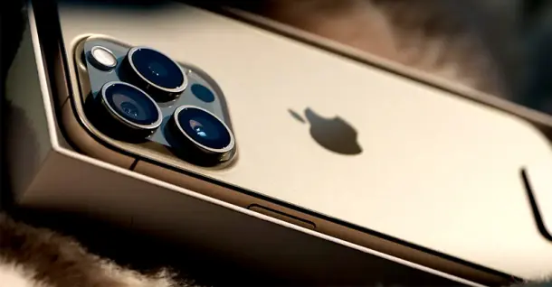 iPhone 16 Pro có thêm 2 màu mới là Đen không gian và Hồng titan