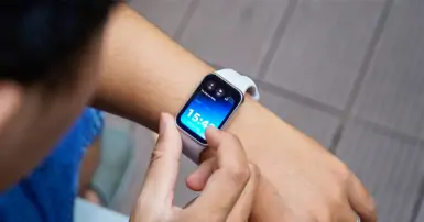 Đánh giá Xiaomi Band 8 Pro: Thiết kế viền kim loại cao cấp, thời lượng sử dụng đến 14 ngày