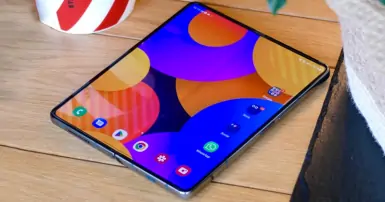 Điện thoại màn hình to nên mua 2024 - Bạn đã biết chưa?