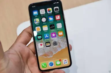 Trên tay iPhone X: Super Retina Display, Face ID, giá bán từ 999 USD
