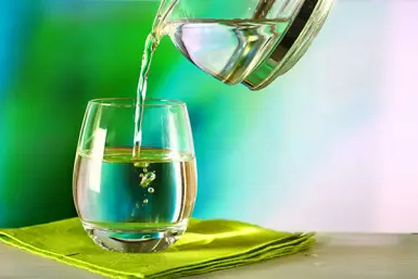 Cách chọn mua ly thủy tinh bền và tốt cho sức khỏe