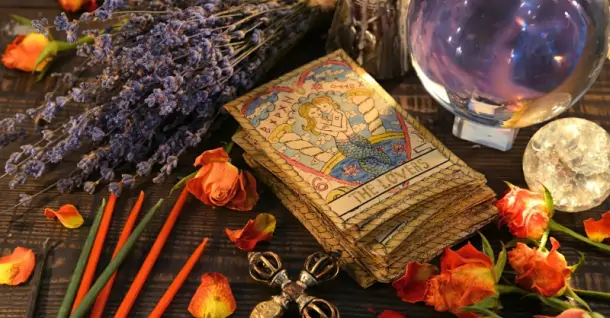 Bí mật đằng sau 78 lá bài Tarot sẽ khiến bạn bất ngờ