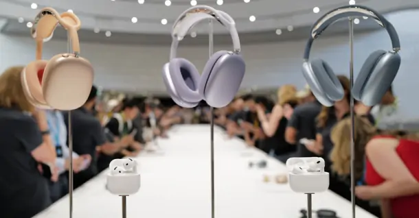 Apple ra mắt AirPods 4 mới và AirPods Max tại sự kiện It's Glowtime