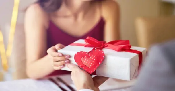 15+ Bài thơ Valentine trắng ngắn gọn và cảm xúc dành tặng nửa kia