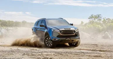 Thông tin và giá lăn bánh Isuzu Mu-X tháng 4/2025 kèm khuyến mãi