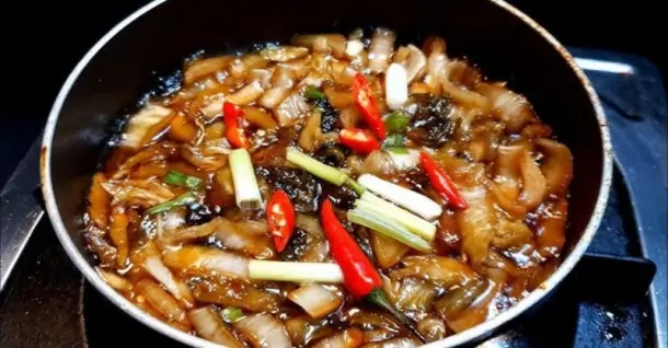 2 cách làm dưa cải chua kho chay mềm thơm, không bị chua gắt