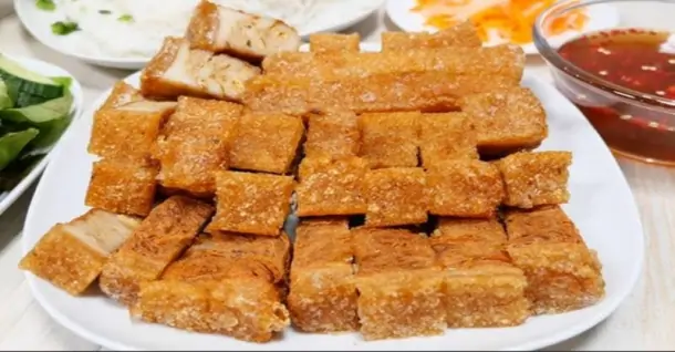 Bật mí cách làm heo quay chay da giòn rụm không tách lớp