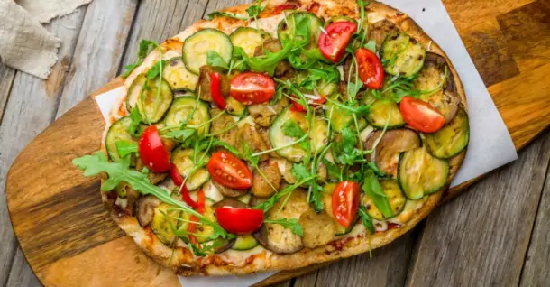 3 Cách làm Pizza chay thanh đạm, hấp dẫn ngay tại nhà