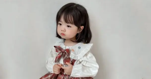 Các kiểu tóc cho bé gái đi tiệc vô cùng xinh xắn và đáng yêu