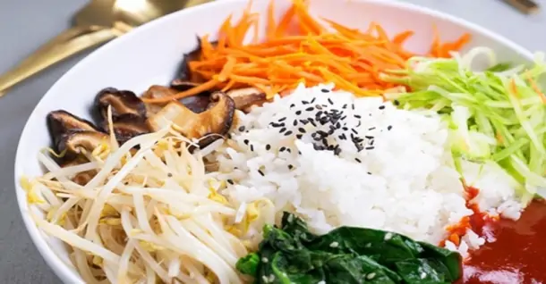 Cách làm cơm trộn chay hấp dẫn ngon chuẩn vị Hàn Quốc