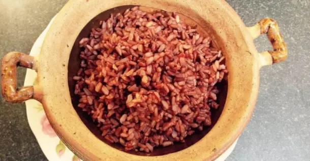 Cách nấu gạo lứt bằng nồi đất dẻo thơm, giàu dinh dưỡng