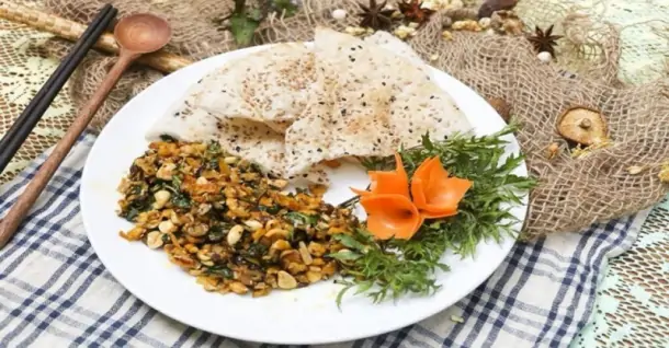 Cách làm nấm xúc bánh đa chay giòn ngon, đậm đà hương vị