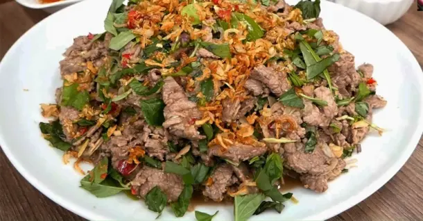 Cách làm bò tái chanh mềm ngon, chua cay hấp dẫn tại nhà