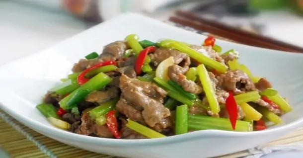 2 Cách làm thịt bò xào cần tây mềm thơm ngọt vị, siêu bắt cơm