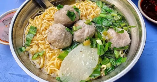 Cách làm mì bò viên dai giòn, nước dùng đậm đà khó cưỡng