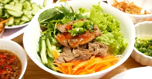 Cách làm bún xào thịt bò thơm ngon đơn giản tại nhà