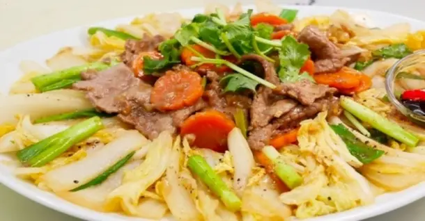 2 Cách làm cải thảo xào thịt bò nhanh gọn, đưa cơm ngày bận rộn