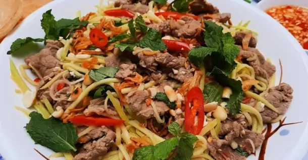 Cách làm gỏi bắp bò xoài xanh chua ngọt ngon khó cưỡng