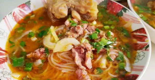 Cách làm bún xương bò nước trong, ngọt thanh đậm vị tại nhà