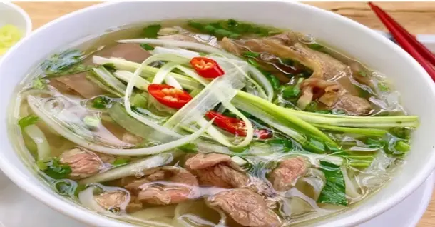 Cách nấu phở nạm bò thơm ngon, đậm đà, chuẩn vị tại nhà