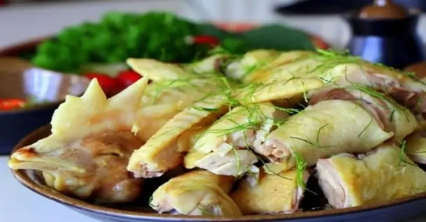 Bật mí cách làm gà hấp lá chanh ngon chuẩn vị miền bắc