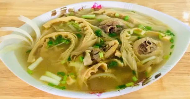 Cách làm món gà nấu măng khô không bị hôi, nước trong vị ngọt