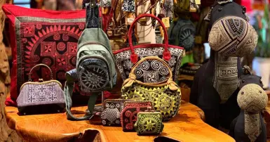 Gợi ý TOP quà lưu niệm ý nghĩa, độc đáo nên tham khảo