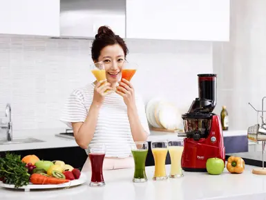 Tư vấn nên mua máy ép trái cây loại thường hay máy ép trái cây chậm