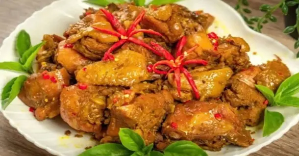 2 Cách làm gà kho sa tế thơm cay đậm vị, chuẩn cơm nhà