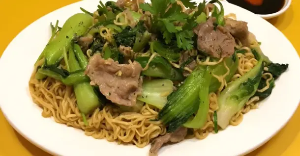 Cách làm mì xào thịt heo ngon đơn giản tại nhà