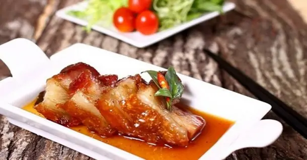 Cách làm heo quay kho nước tương thơm ngon đậm đà tại nhà